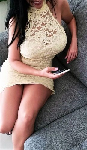 Akdeniz Escort Bayan: Zarif, Şık ve Büyüleyici