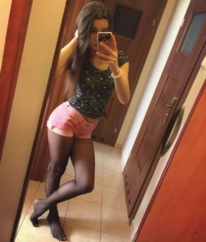 Kendini Ön Sevişmeye Bırakan, İncelikten Yaratılmış Silifke Escortlarından Selam