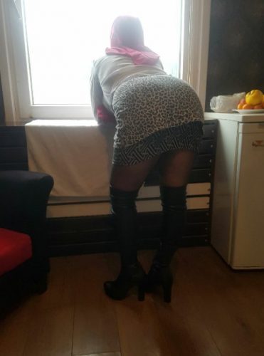 Kusursuz Güzellik: Erdemli Escort